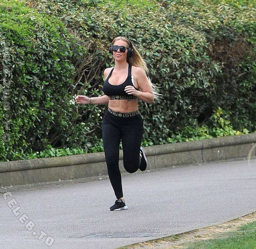 Aisleyne Horgan-Wallace legs