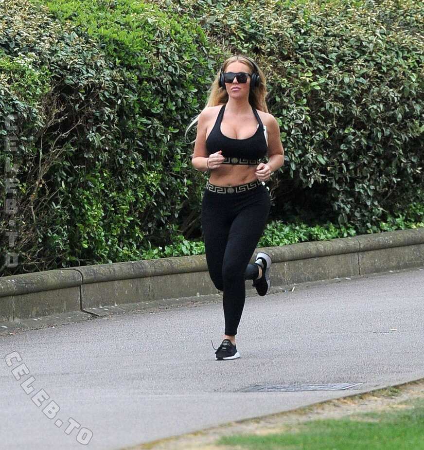 Aisleyne Horgan-Wallace legs