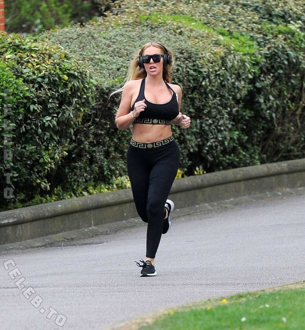 Aisleyne Horgan-Wallace legs