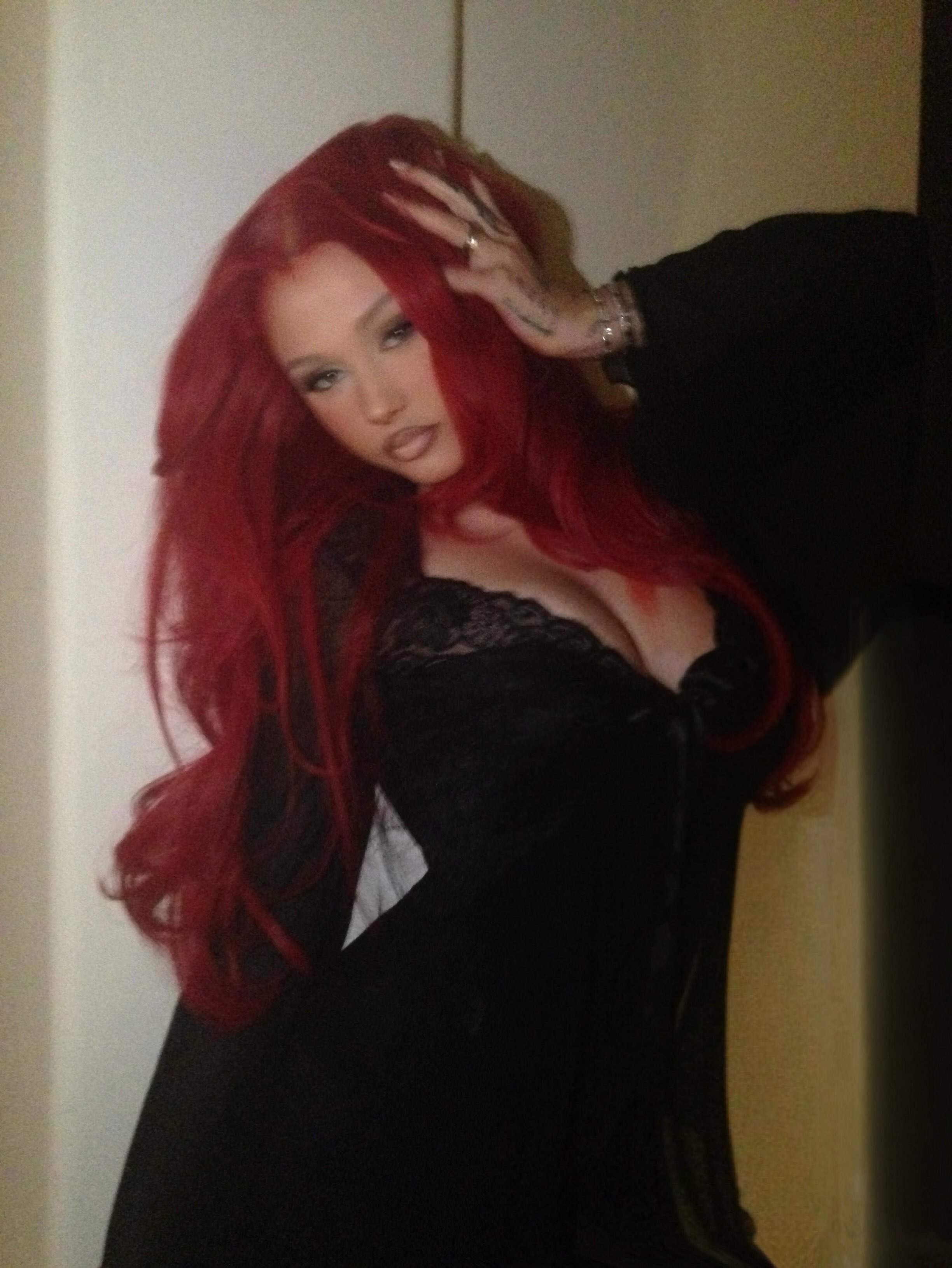 Alabama Barker / alabamaluellabarker Nude Leaks OnlyFans  - Leaked Models