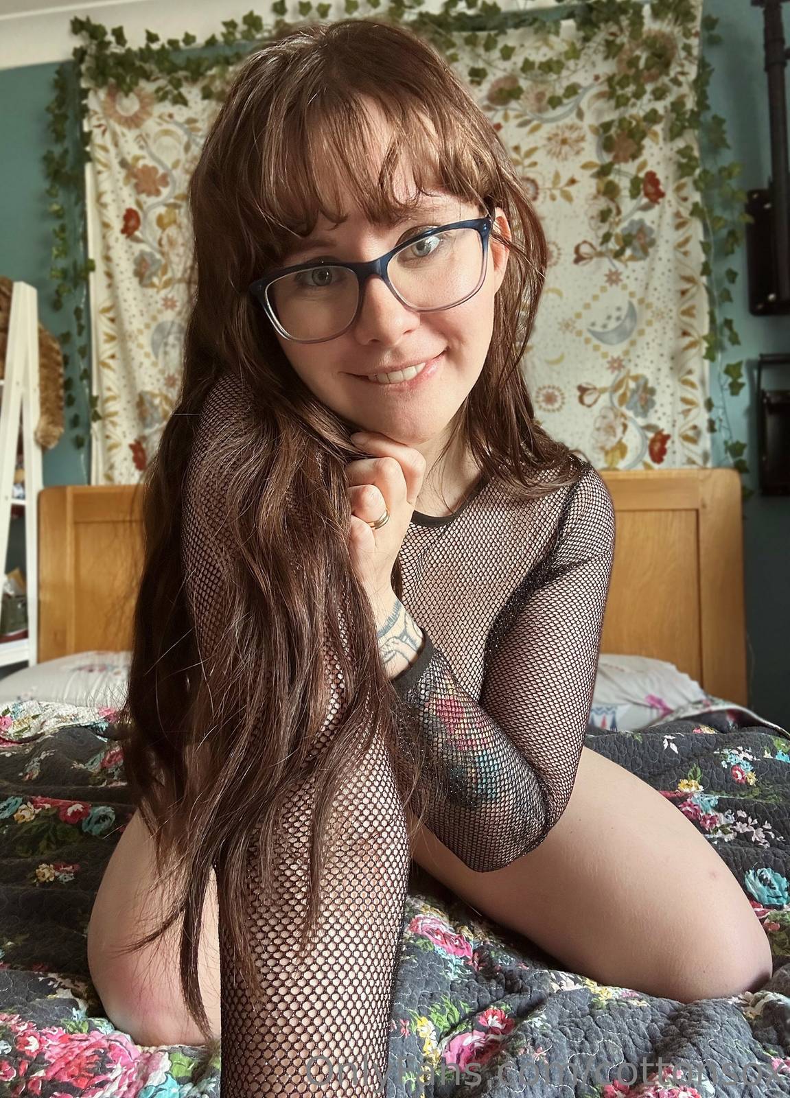 alicecottonsox / cottonsoxfree Nude Leaks OnlyFans  - Leaked Models