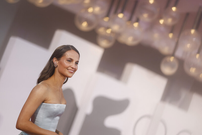 Alicia Vikander nude leaked photos