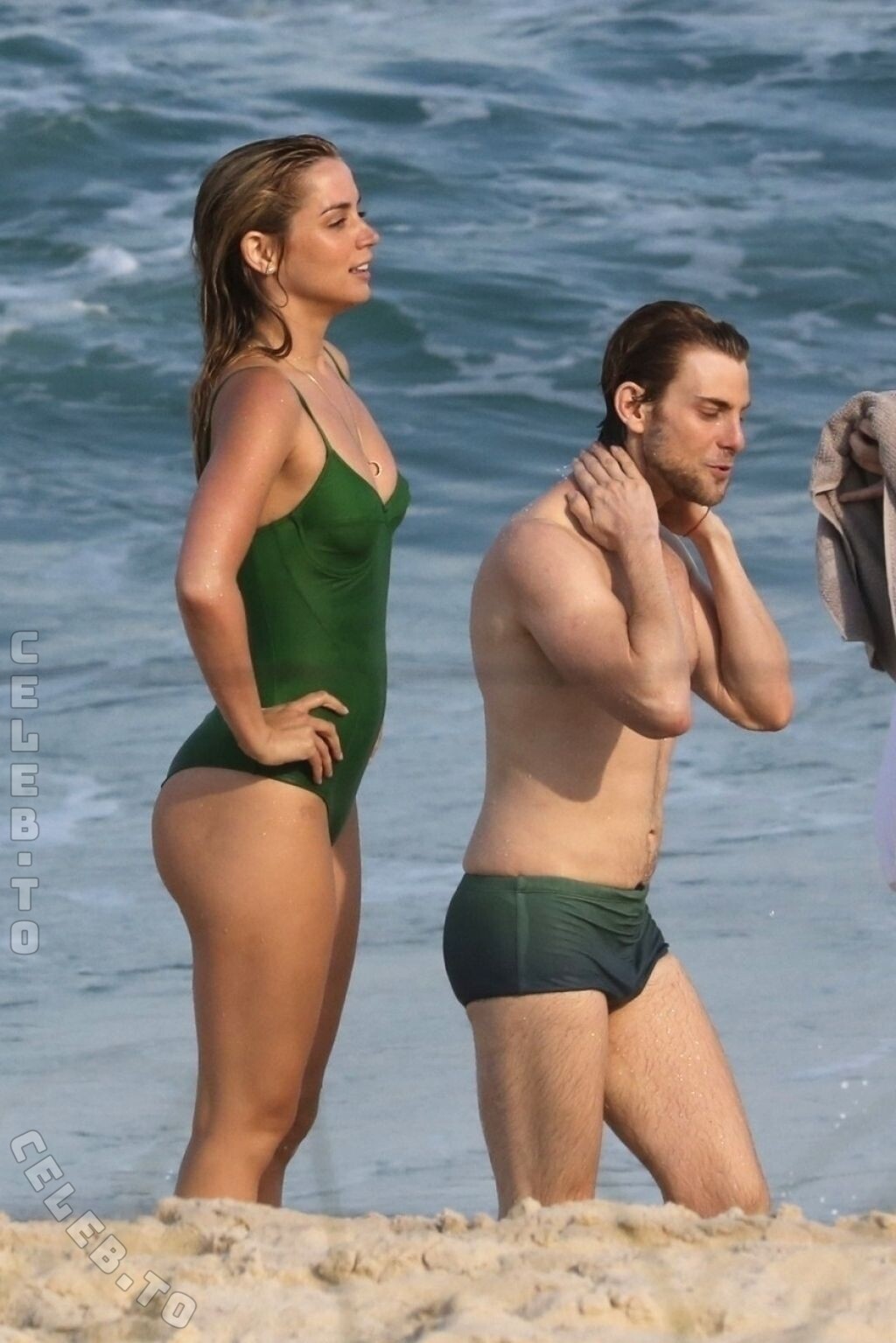 Ana de Armas Nude & LEAKED Porn And Topless Sex Scenes