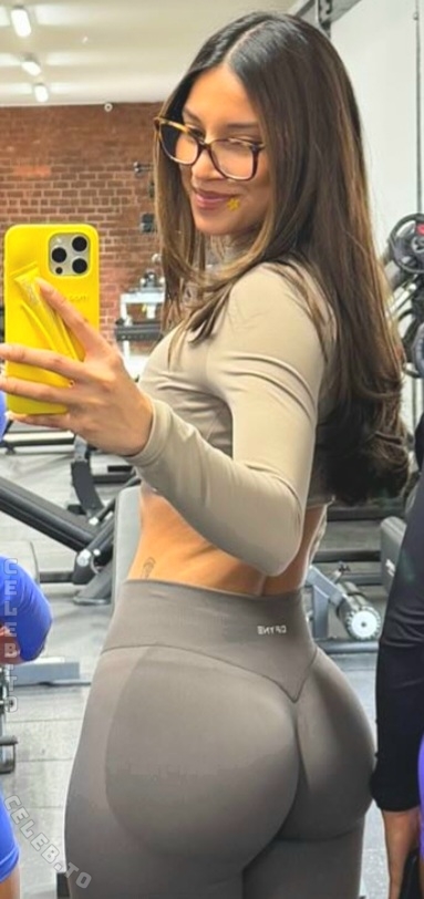 Anisia Martinez / Anisiamartinezz_ Nude Leaks OnlyFans  - Leaked Models