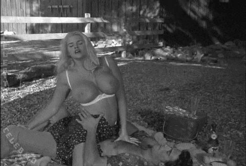 Anna Nicole Smith legs