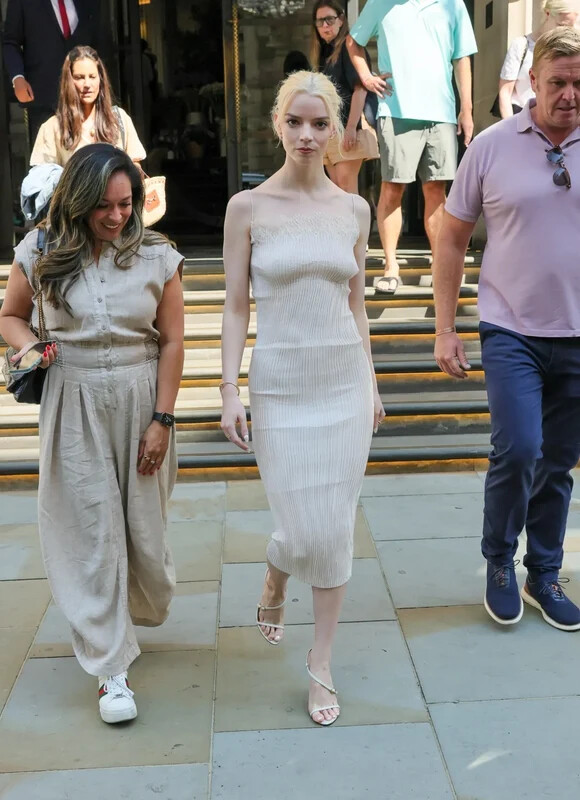 Anya Taylor Joy Instagram Leaks (56 Photos) - NudoStar