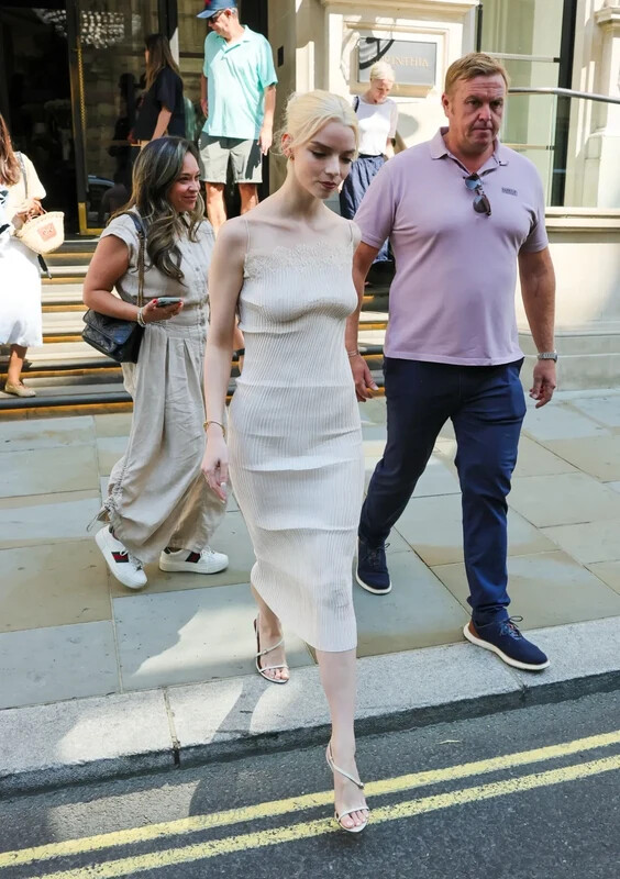Anya Taylor Joy Instagram Leaks (56 Photos) - NudoStar