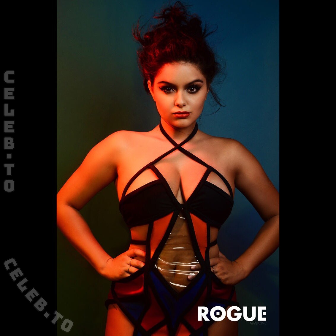 Ariel Winter butts