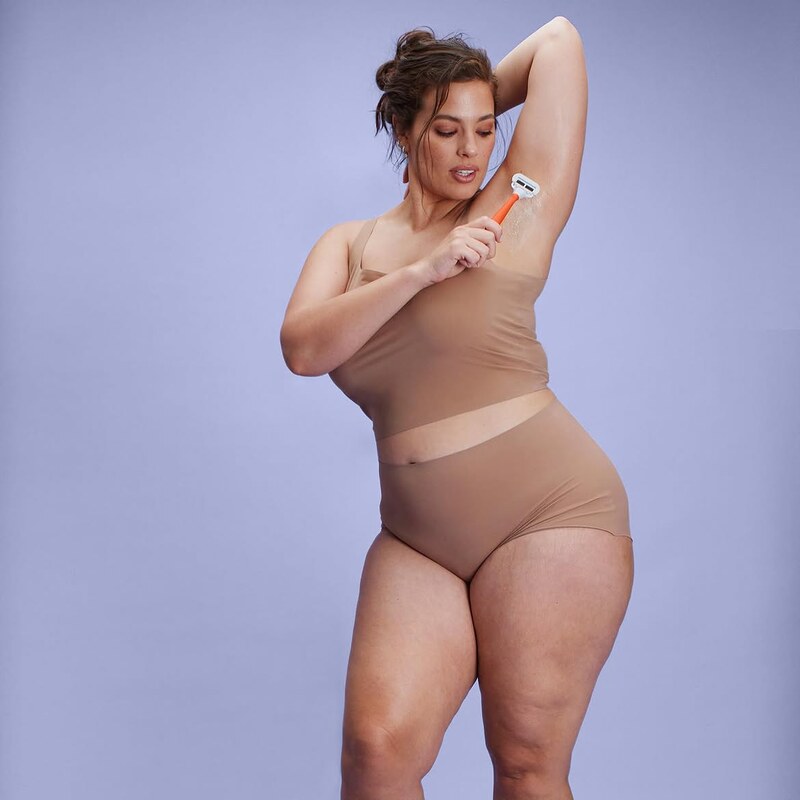 Ashley Graham legs