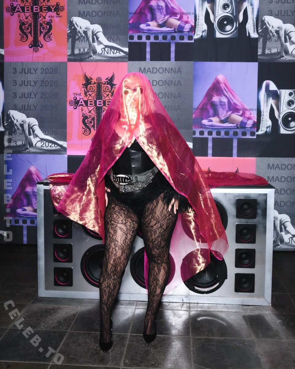 Bebe Rexha butts