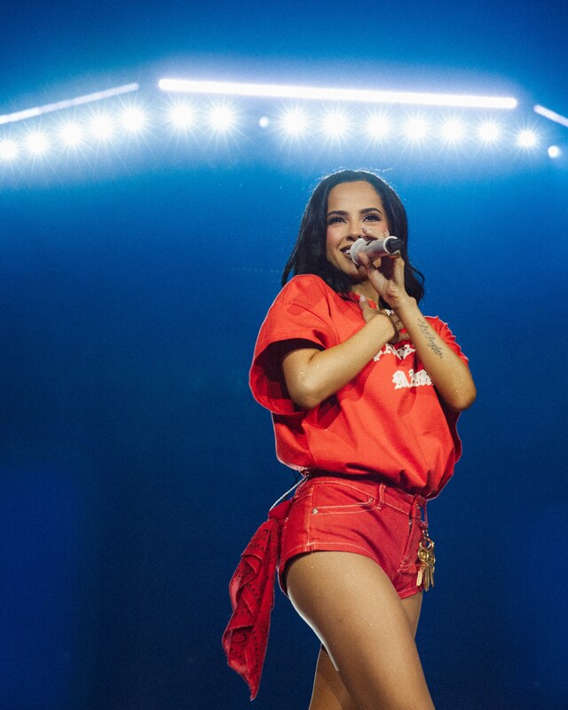 Becky G hands