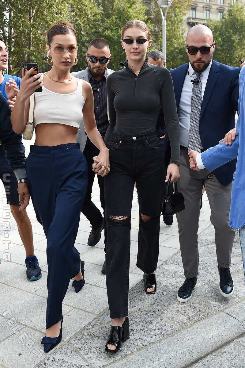 Bella Hadid hands