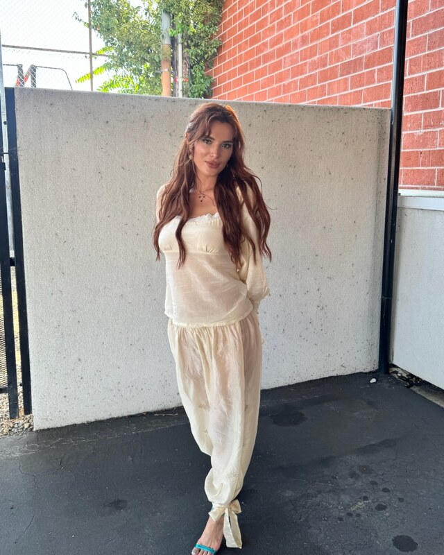 Bella Thorne Nude OnlyFans & Sexy Mix (15 Photos)