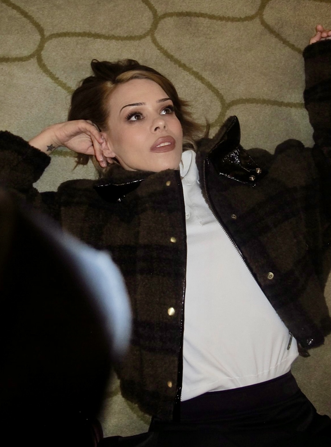 Billie Piper hands