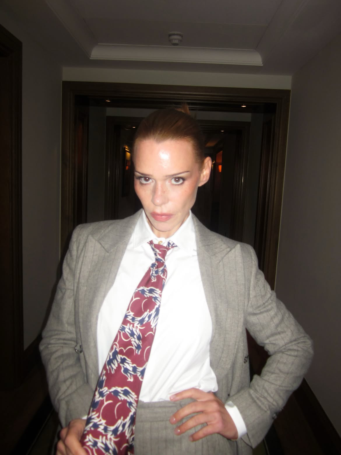 Billie Piper hands