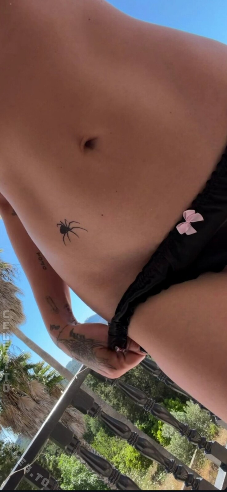 Bonnie Strange butts
