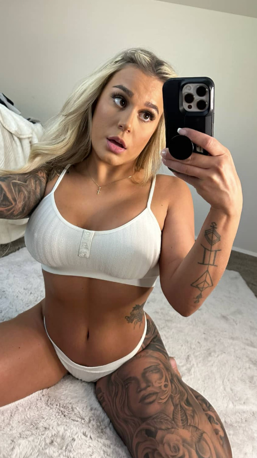 BrazyBecca Nude Leaks OnlyFans  - Leaked Models