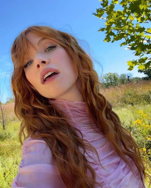 Carly Rae Jepsen nude leaked photos