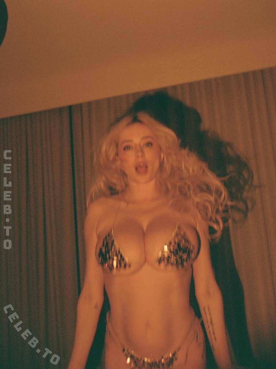 Caroline Vreeland - Carovreeland Onlyfans Leaked Naked Photo