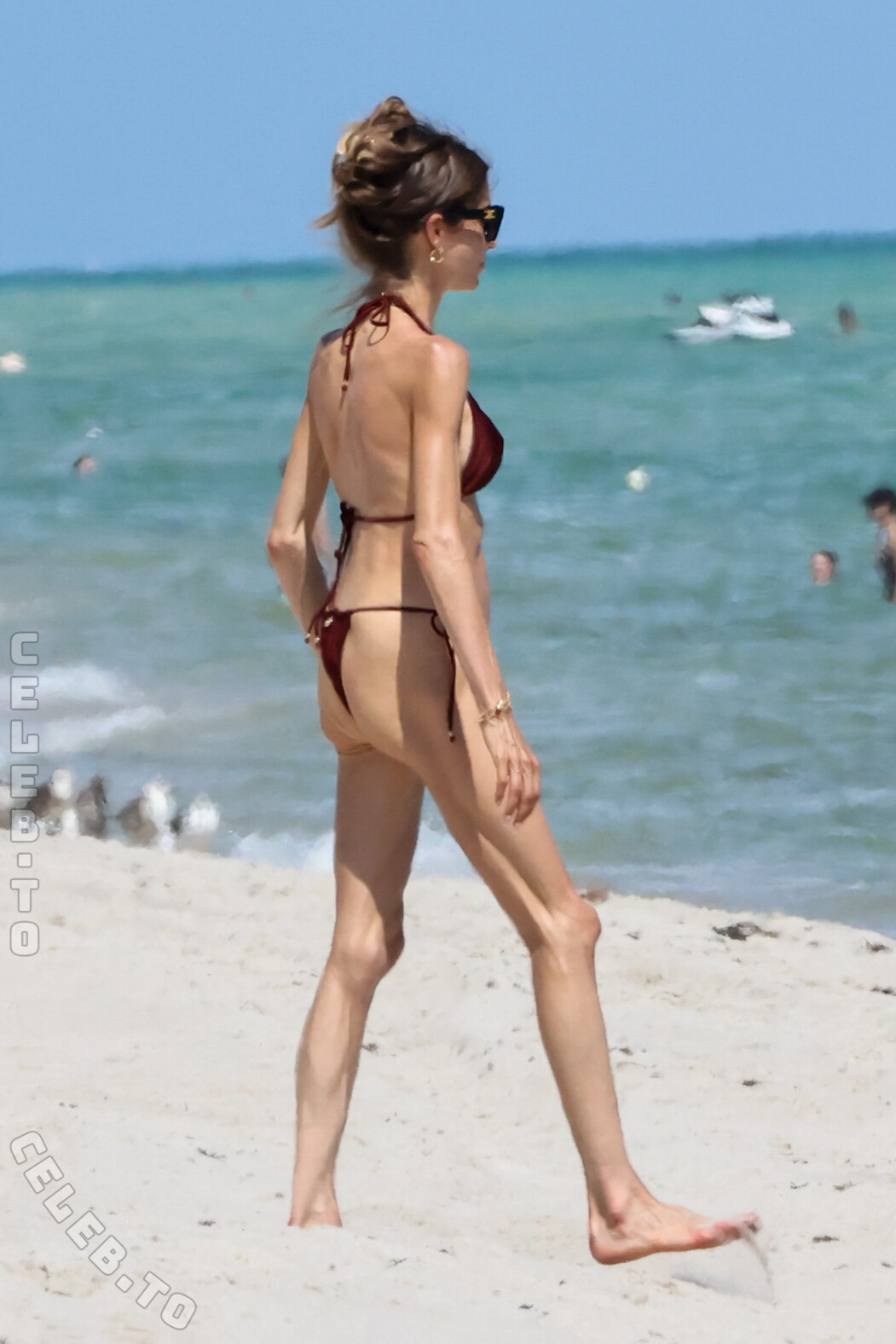 Cathy Hummels hands