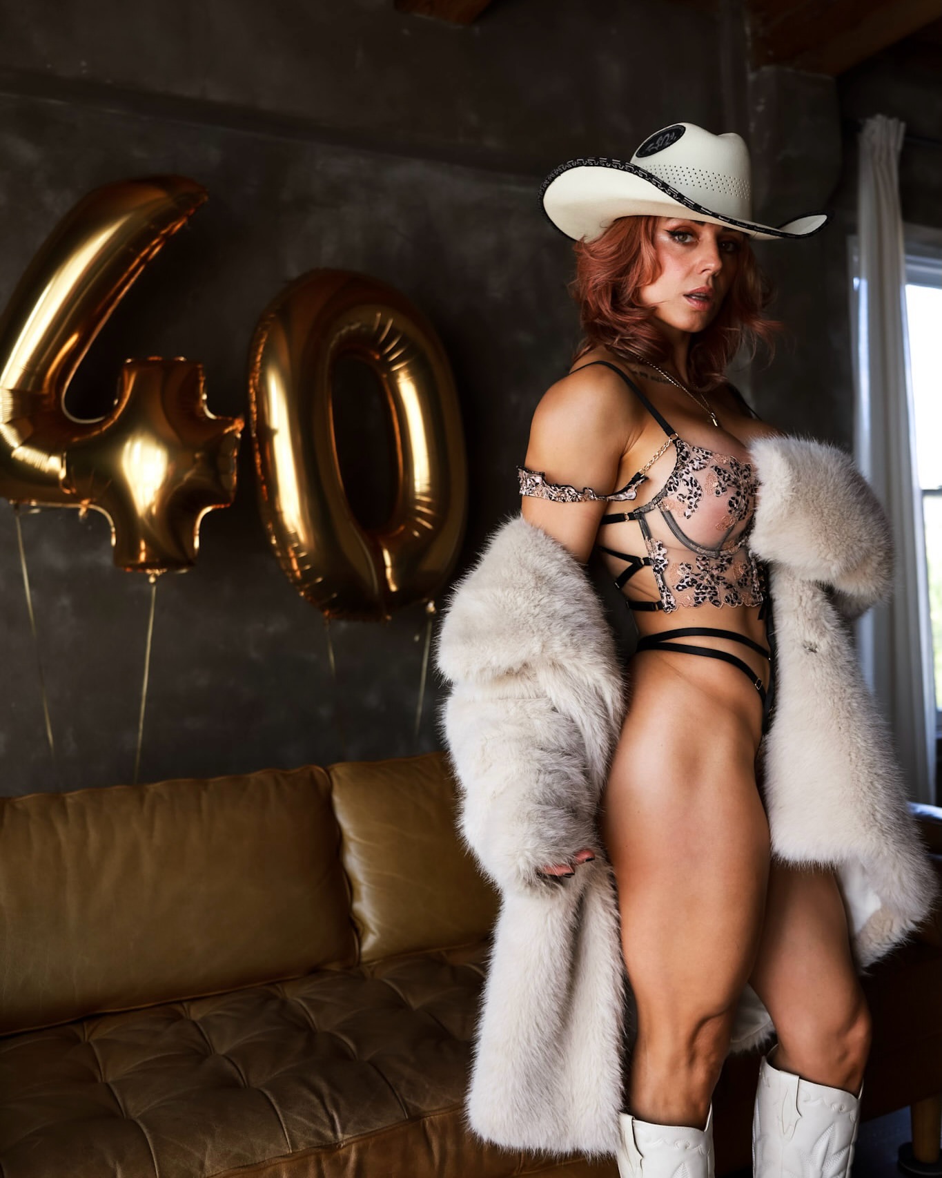Celeste Bonin hands