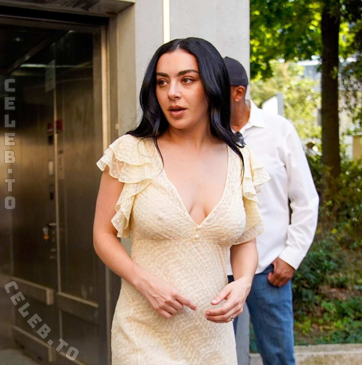 Charli XCX butts