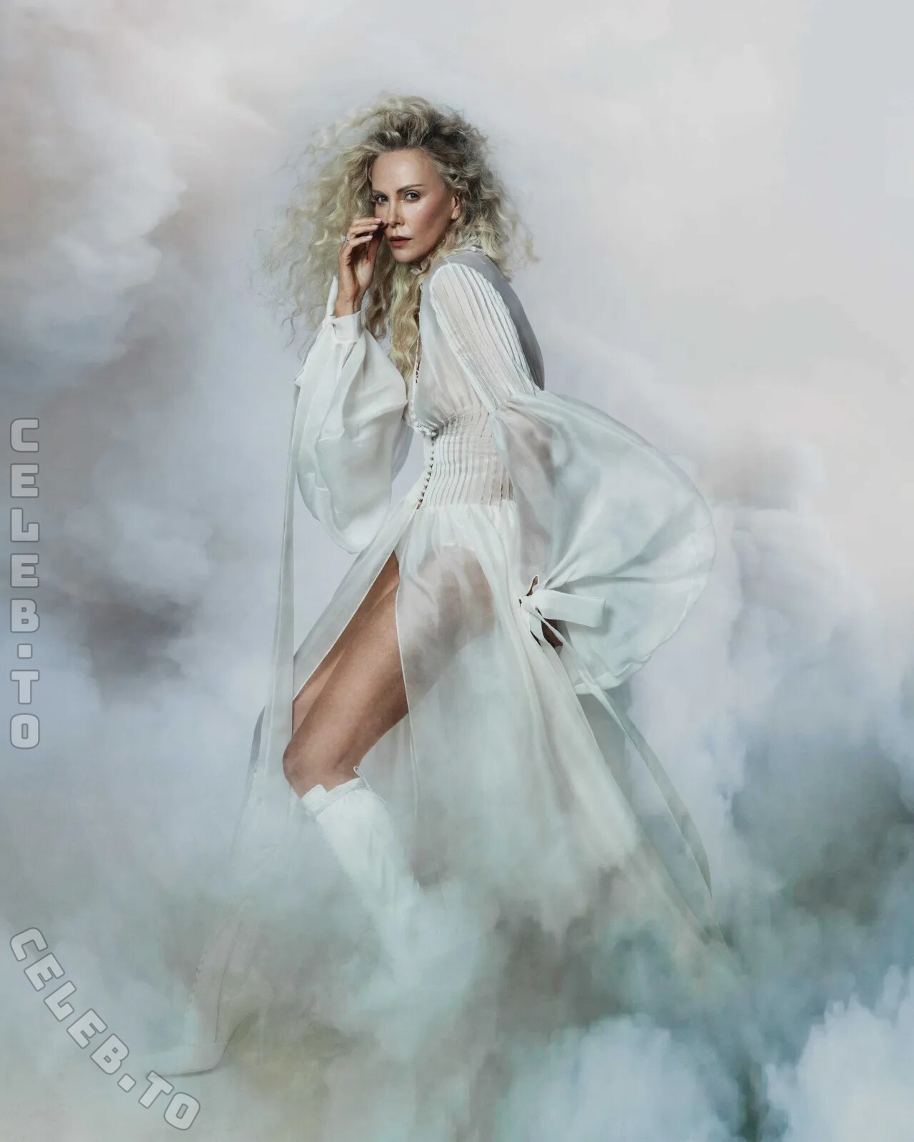 Charlize Theron Nude Photos and Scenes Collection