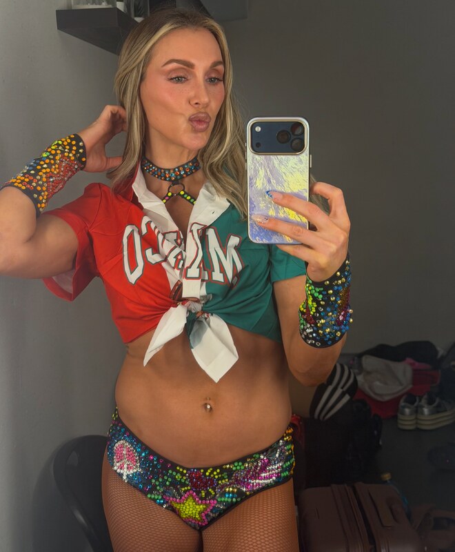 Charlotte Flair Nude Pics and Porn Leaked Online