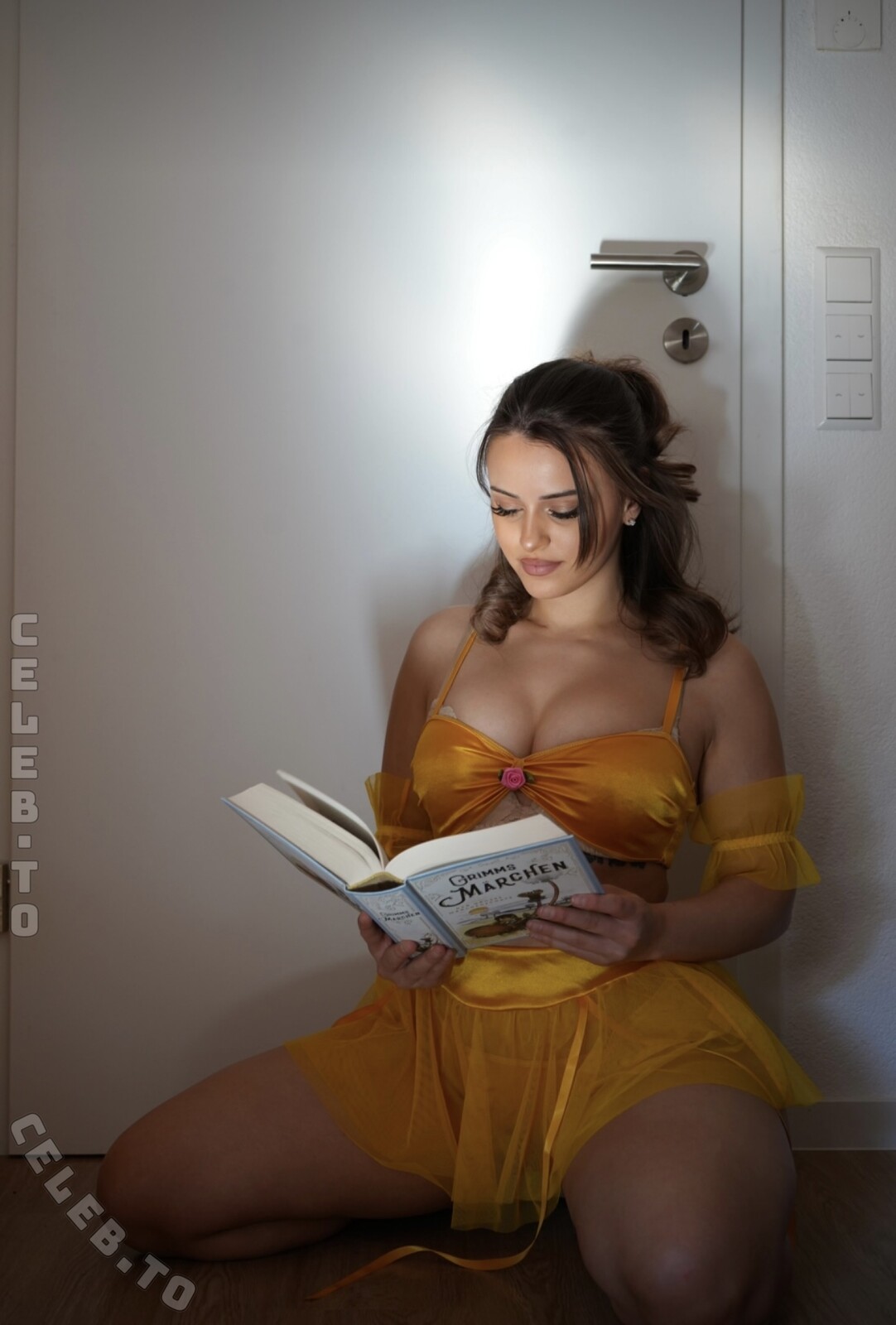 Cheyennenauert Sexy (7 Photos)