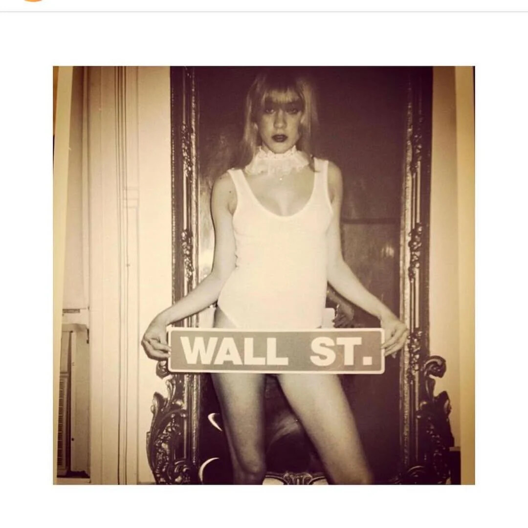 Chloe Sevigny hands
