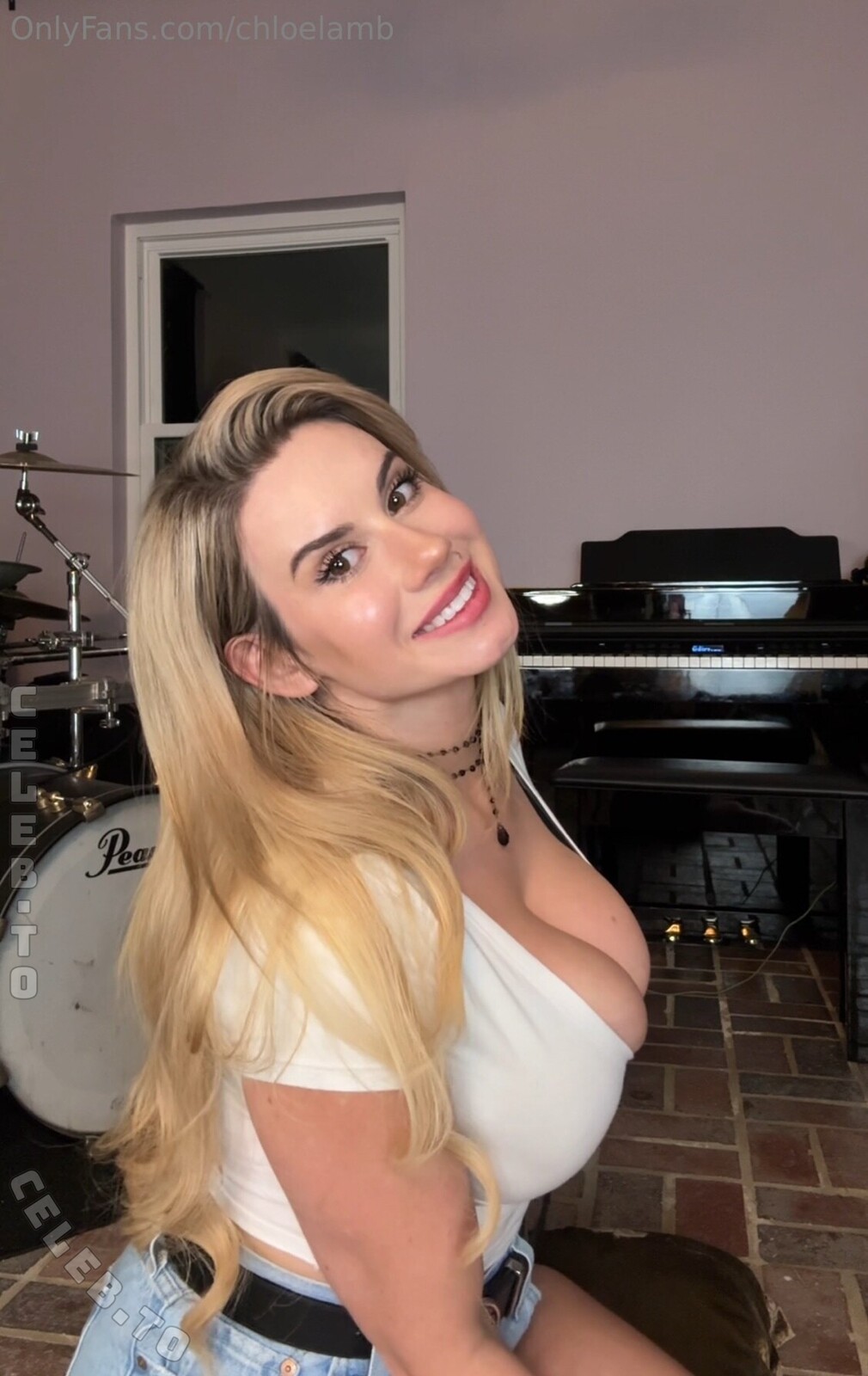 Chloe Lamb Nude POV Doggy Style OnlyFans Video Leaked - Influencers GoneWild