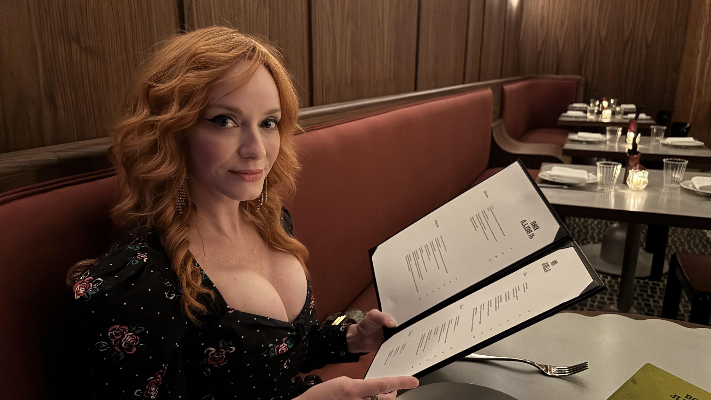 Christina Hendricks hands