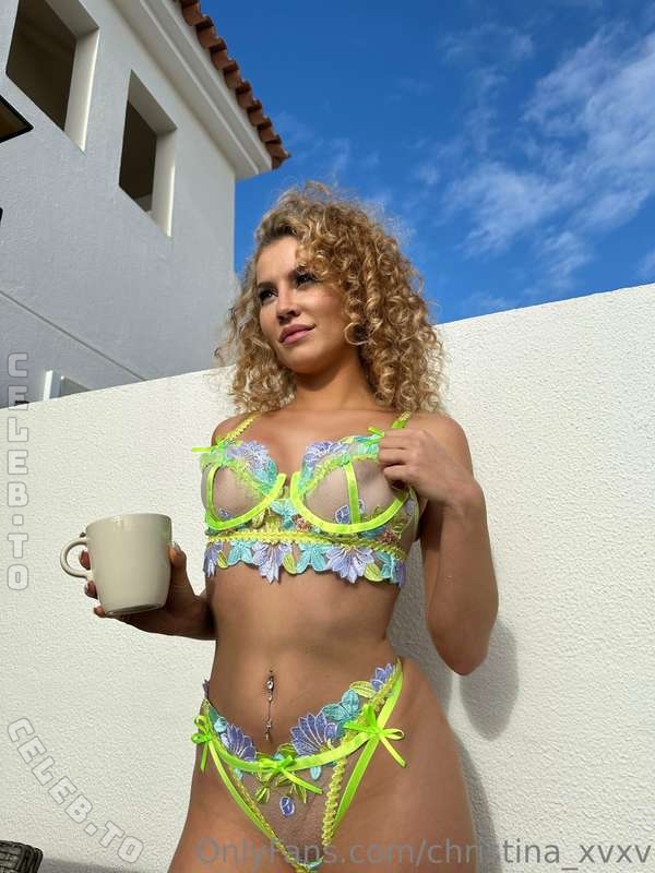 Christina Shakira / Christina_xvxv / christinashakira Nude Leaks OnlyFans  - Leaked Models