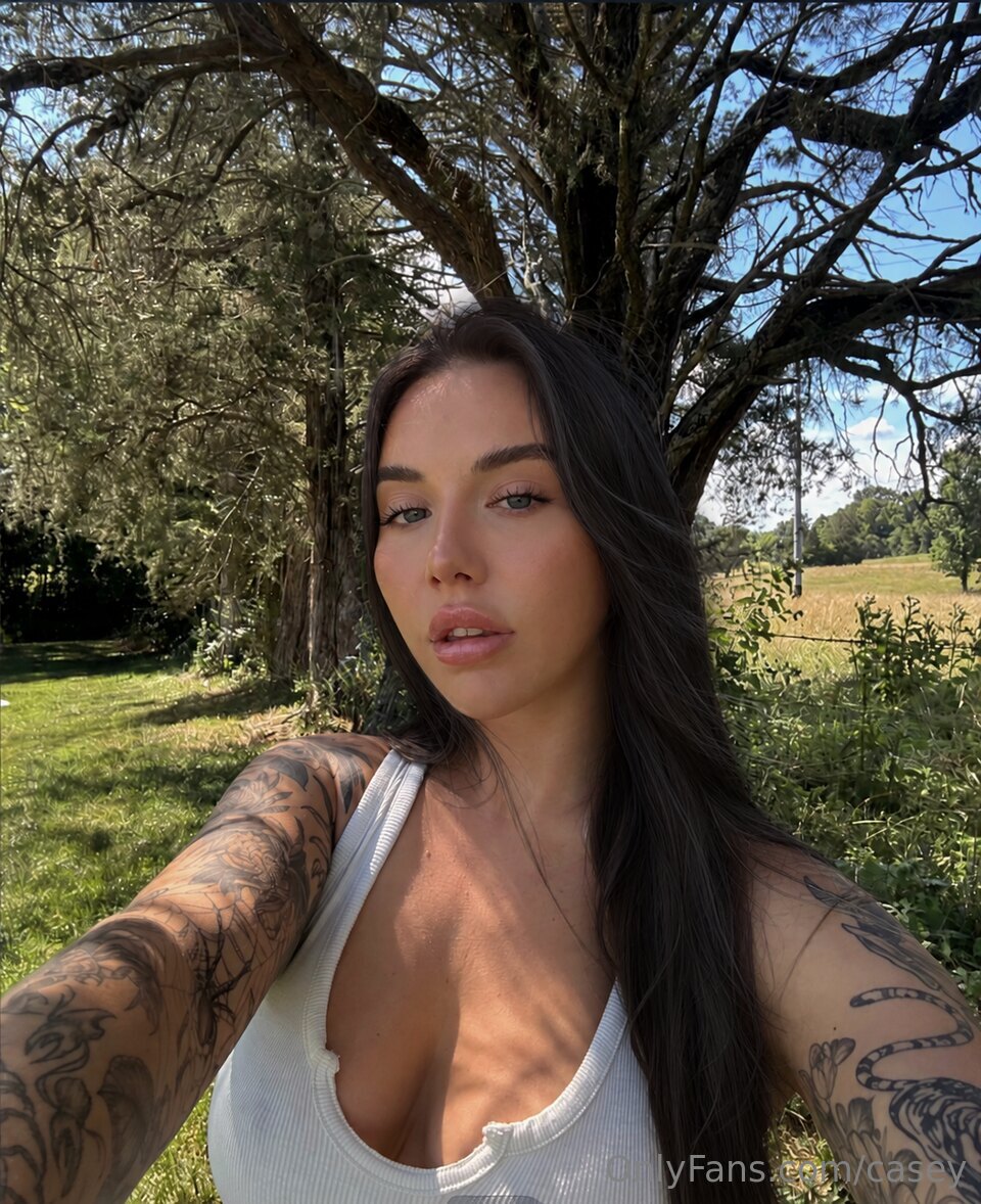 Coach-casey Naked (13 Photos) - LeakedModels