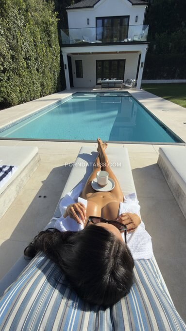 Corrie Yee - corrieyeevip OnlyFans Leaks (10 Photos) - NudoStar