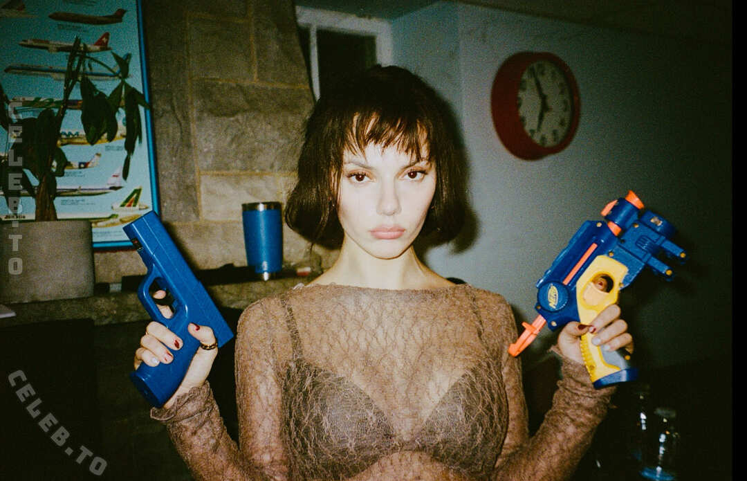 Dafne Keen Nude and Hot Pics and Porn