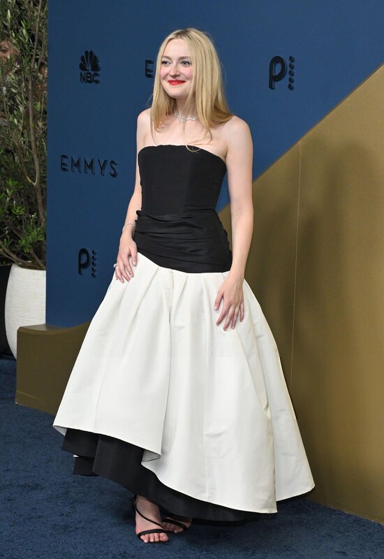 Dakota Fanning / dakotafanning Nude Leaks OnlyFans  - Leaked Models