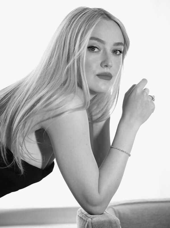 Dakota Fanning butts