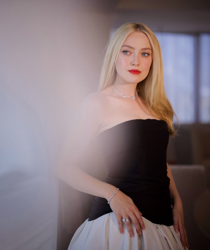 Dakota Fanning butts