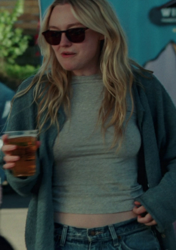 Dakota Fanning butts