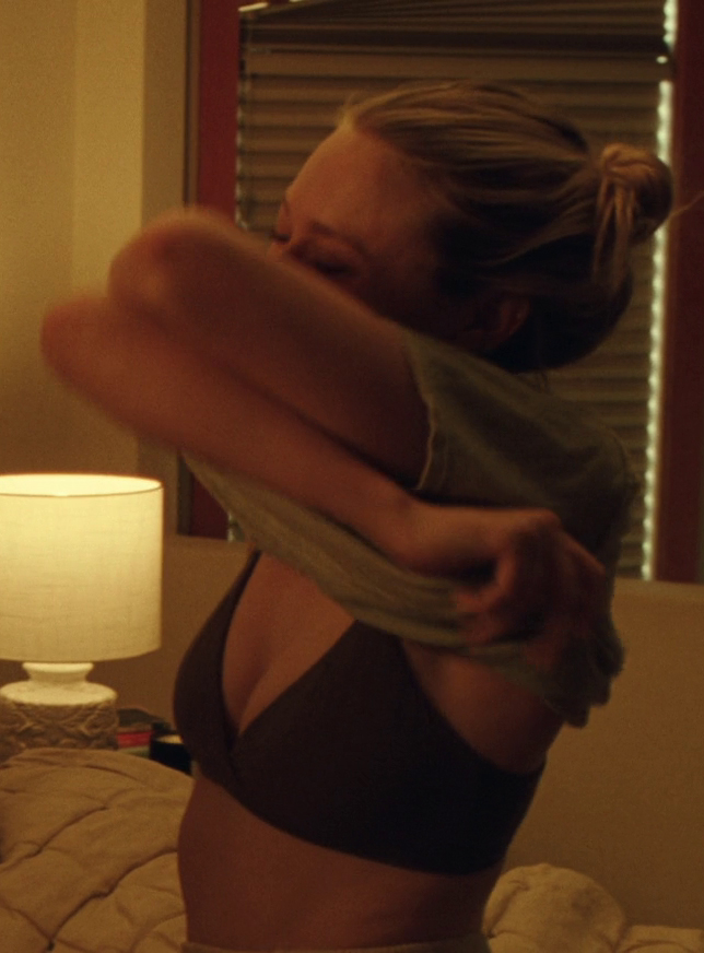 Dakota Fanning butts