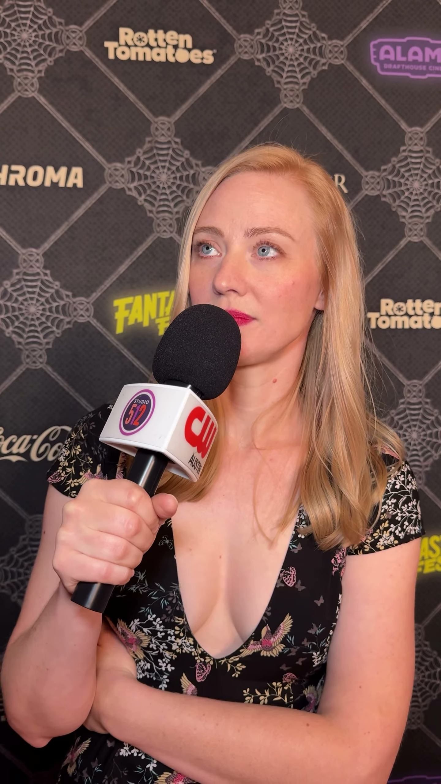 Deborah Ann Woll hands
