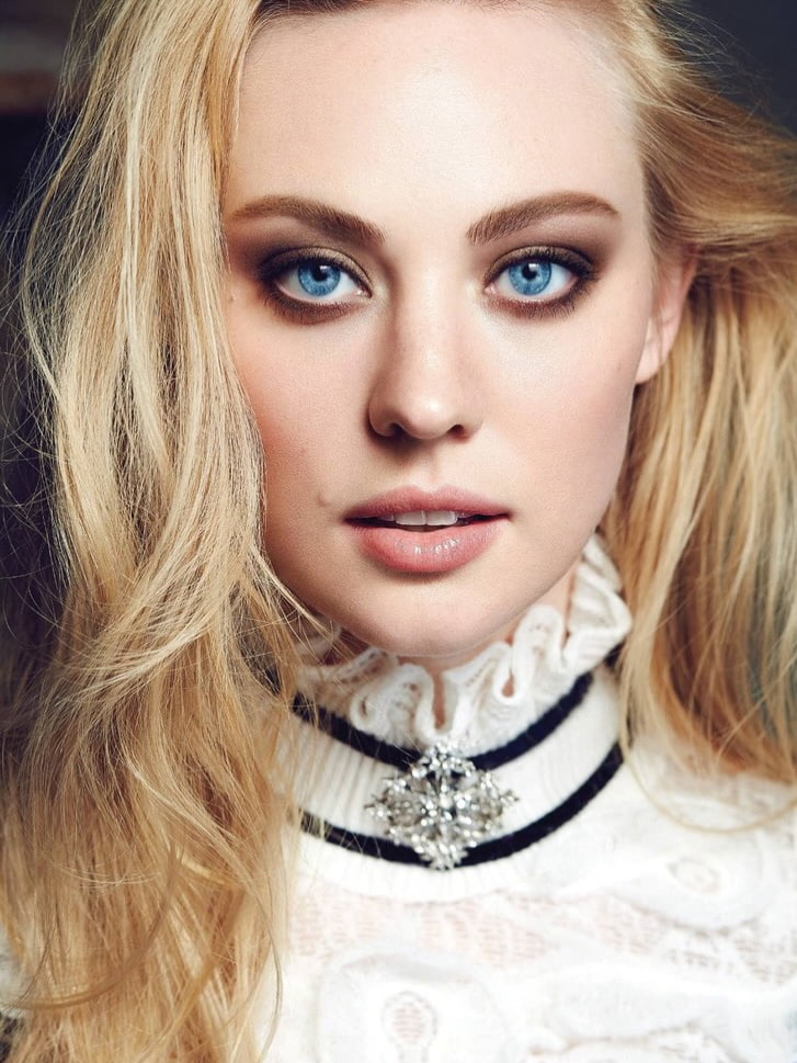 Deborah Ann Woll hands