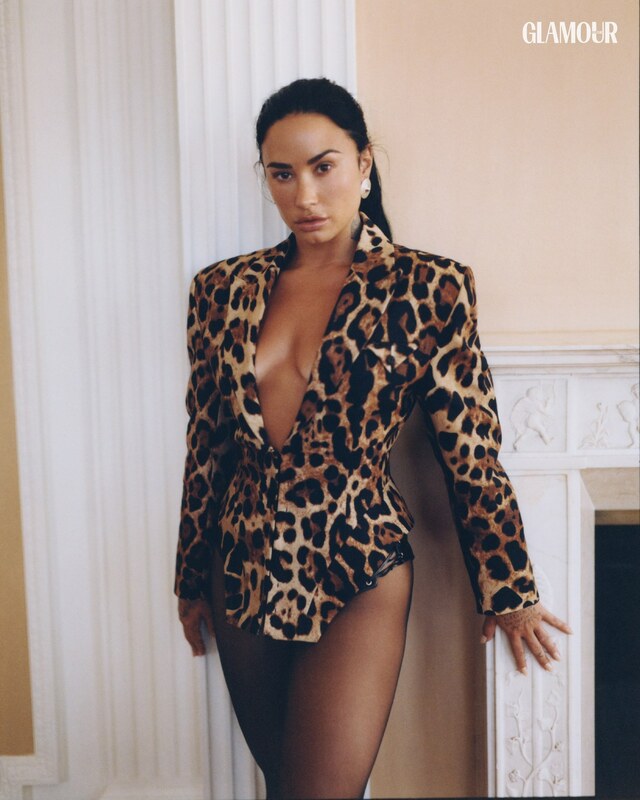 Demi Lovato legs