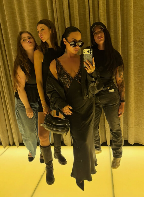 Demi Lovato hands