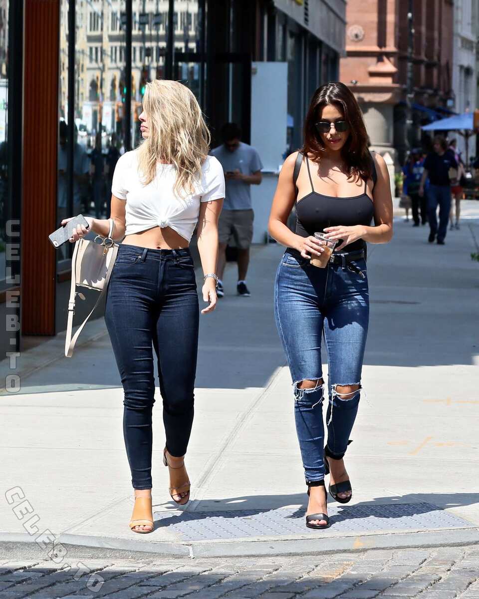 Devin Brugman hands