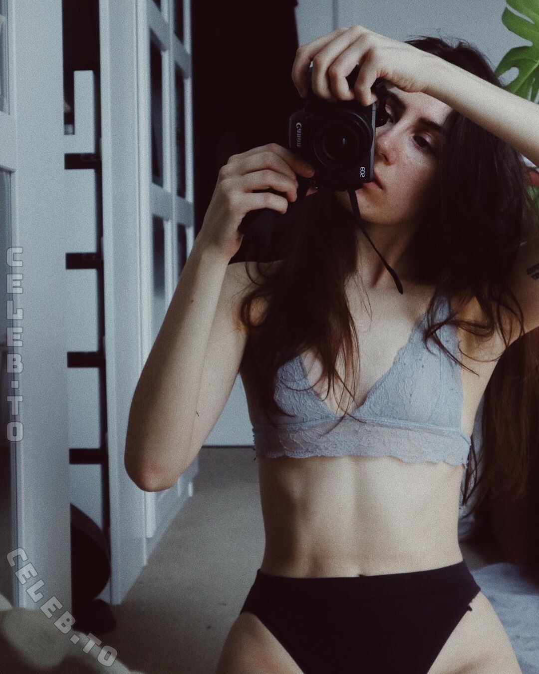 Doddleoddle / Dodie Clark Nude Leaks OnlyFans  - Leaked Models