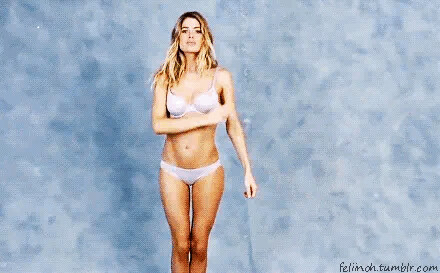 Doutzen Kroes legs