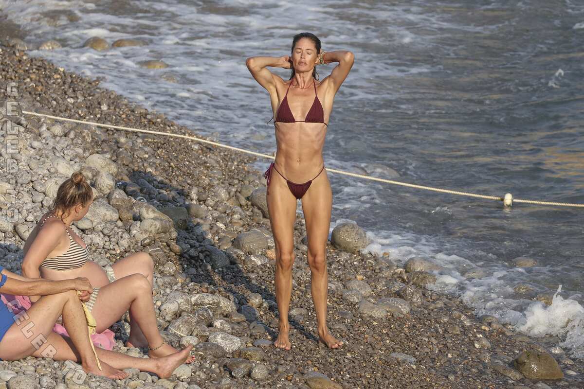 Doutzen Kroes butts