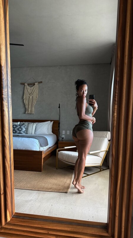 Draya Michele legs